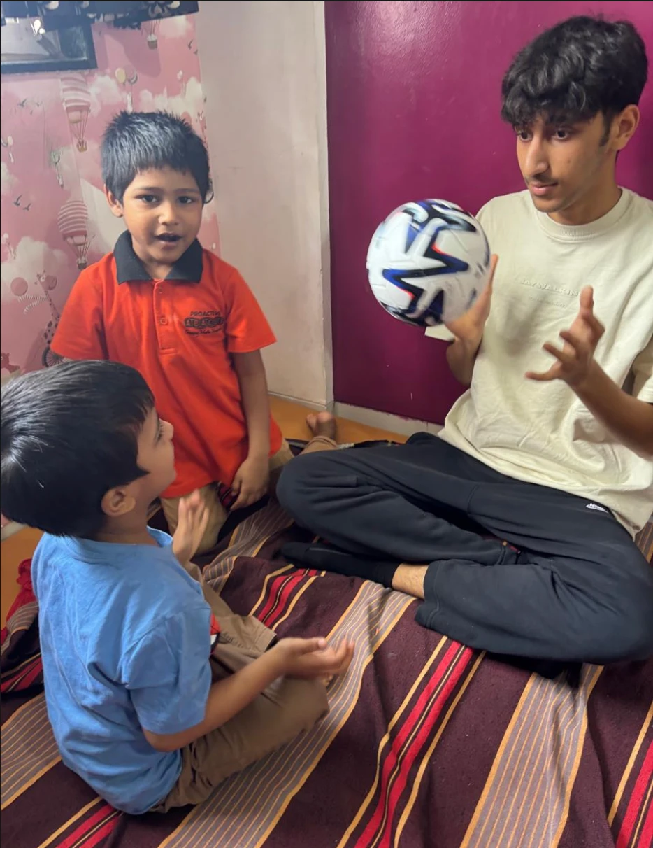 Volunteering: sport and games with children